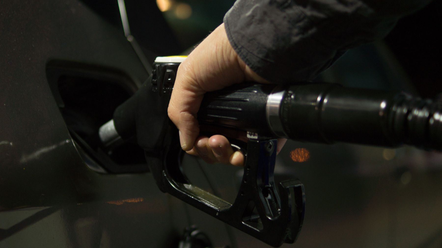 Top 9 tricks to save on gasoline